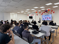 В рамках Всероссийской акции «Чистое поколение – 2026» сотрудники ОНК УВД по ЮВАО провели антинаркотические беседы со студентами колледжа